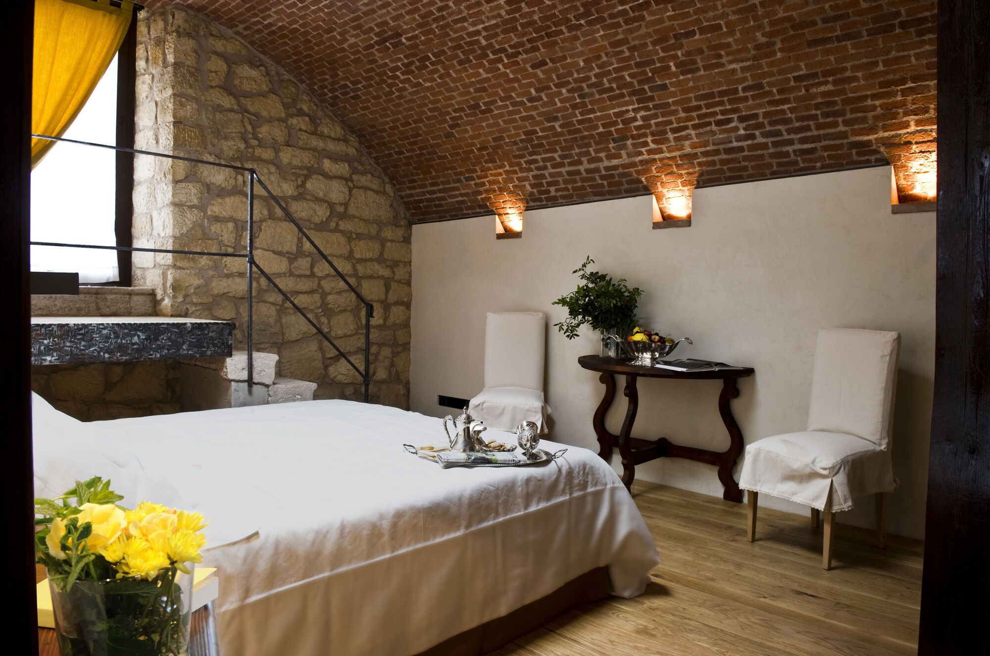 EXCLUSIVE, DOUBLE BED, TERRACE