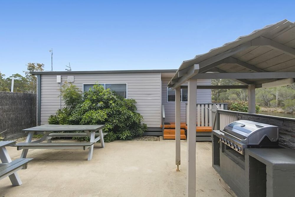 Eden Beachfront Holiday Park 28/50
