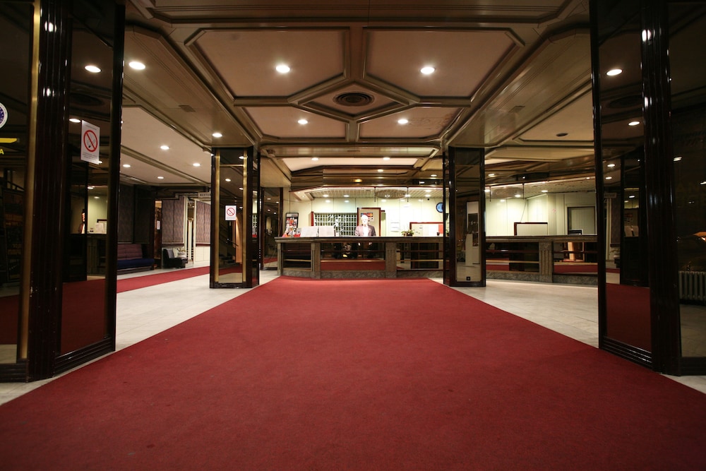 Slavija Hotel 21/32