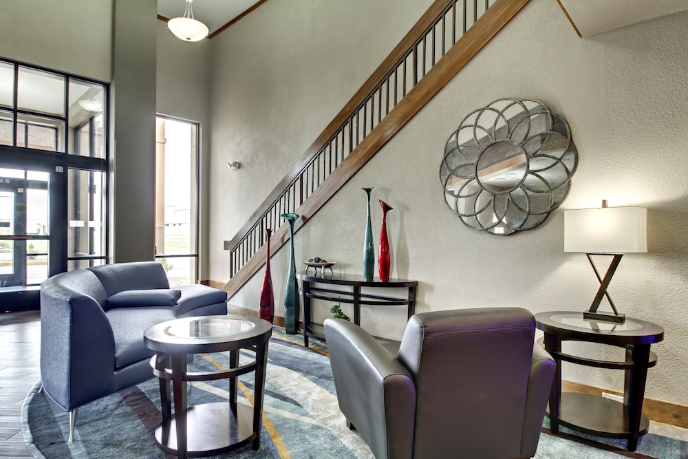 Holiday Inn Express Marshfield (Springfield Area) 30/34