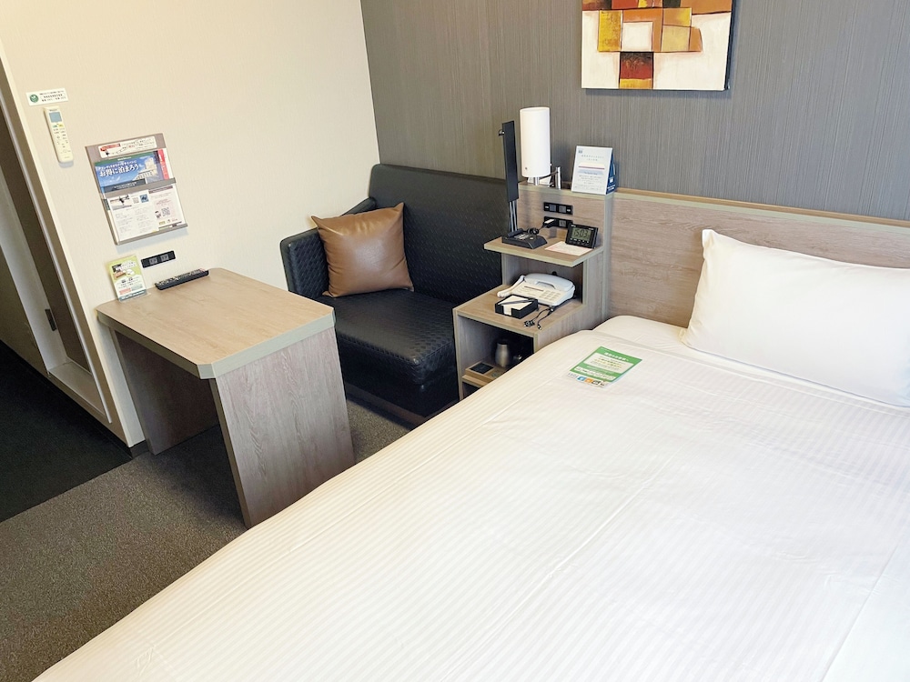 Hotel Route-Inn Takefu Inter 22/24
