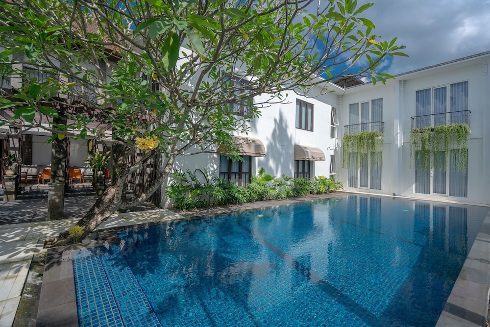 Umpadhi Canggu Hotel in BALI