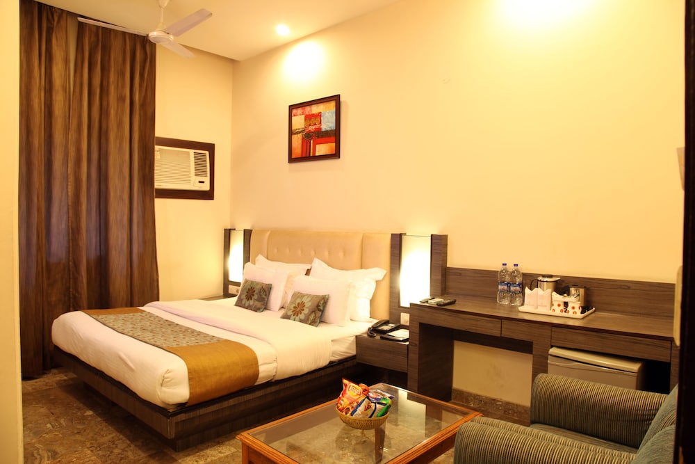 RUPAM HOTEL 39/72