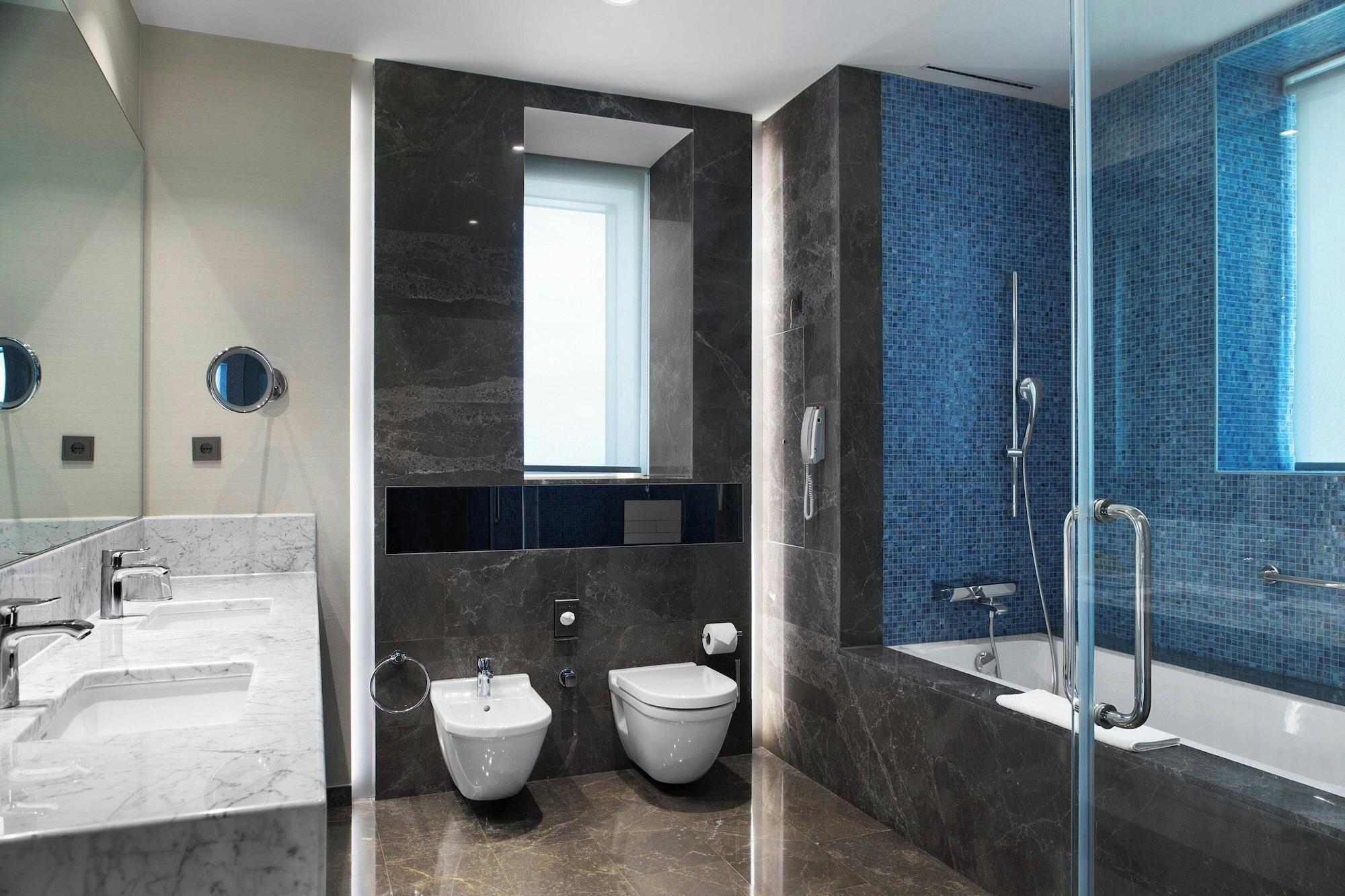 3 Bedrooms, Executive, Suite, Istanbul Marriott Hotel Sisli 10/10