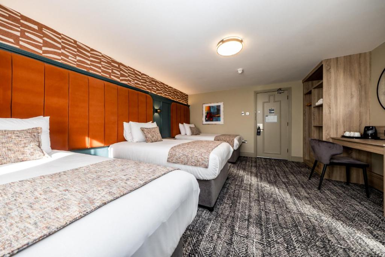 Maiden City Hotel 15/23