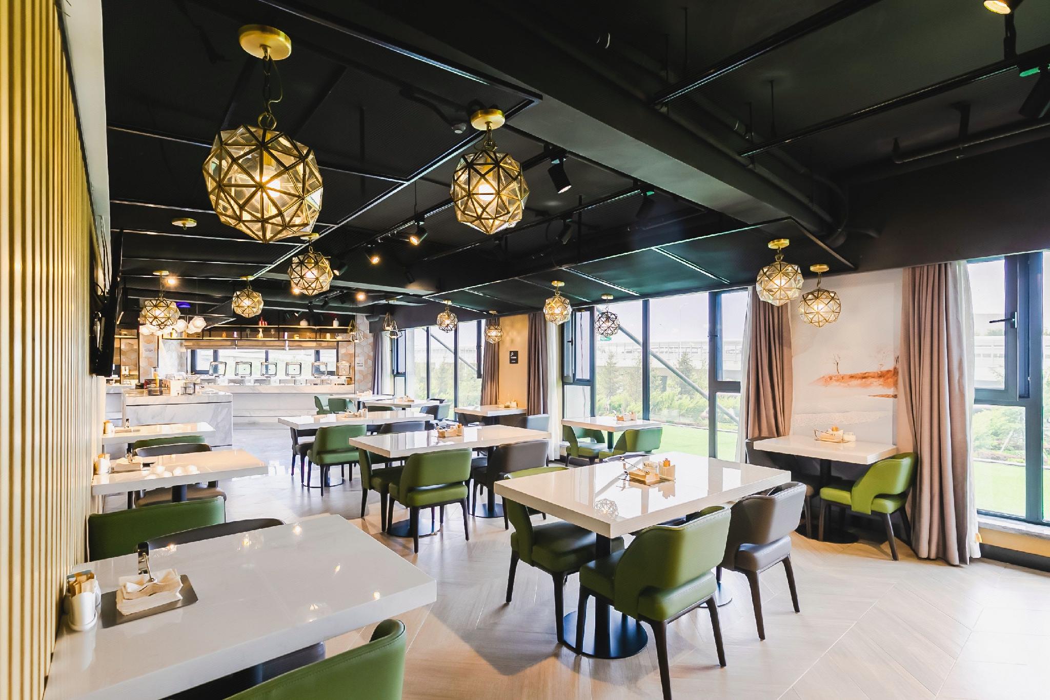 Atour Hotel (Changchun Motian Vitality Mall Eco Square) 23/25
