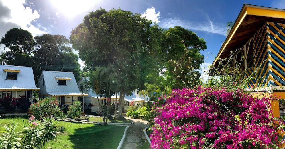 CABANAS AGUA DULCE 15/18