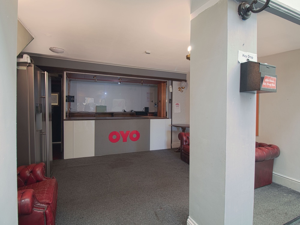 Lobby at OYO Hotel Clamart, SCUNTHORPE