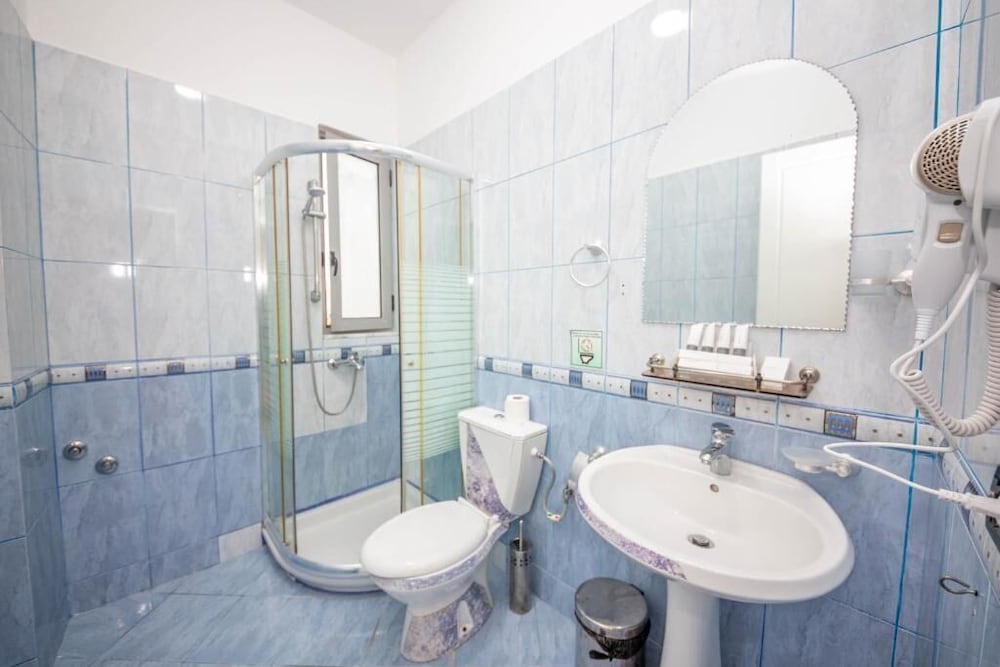 HOTEL SEASIDE SARANDA 51/52