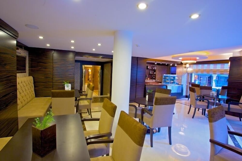 Mirilayon Hotel 40/50