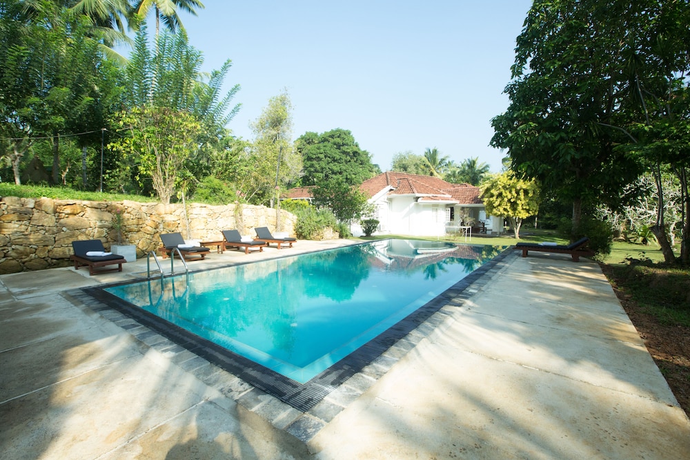 Thalpe Walawwa Heritage Villa 23/24