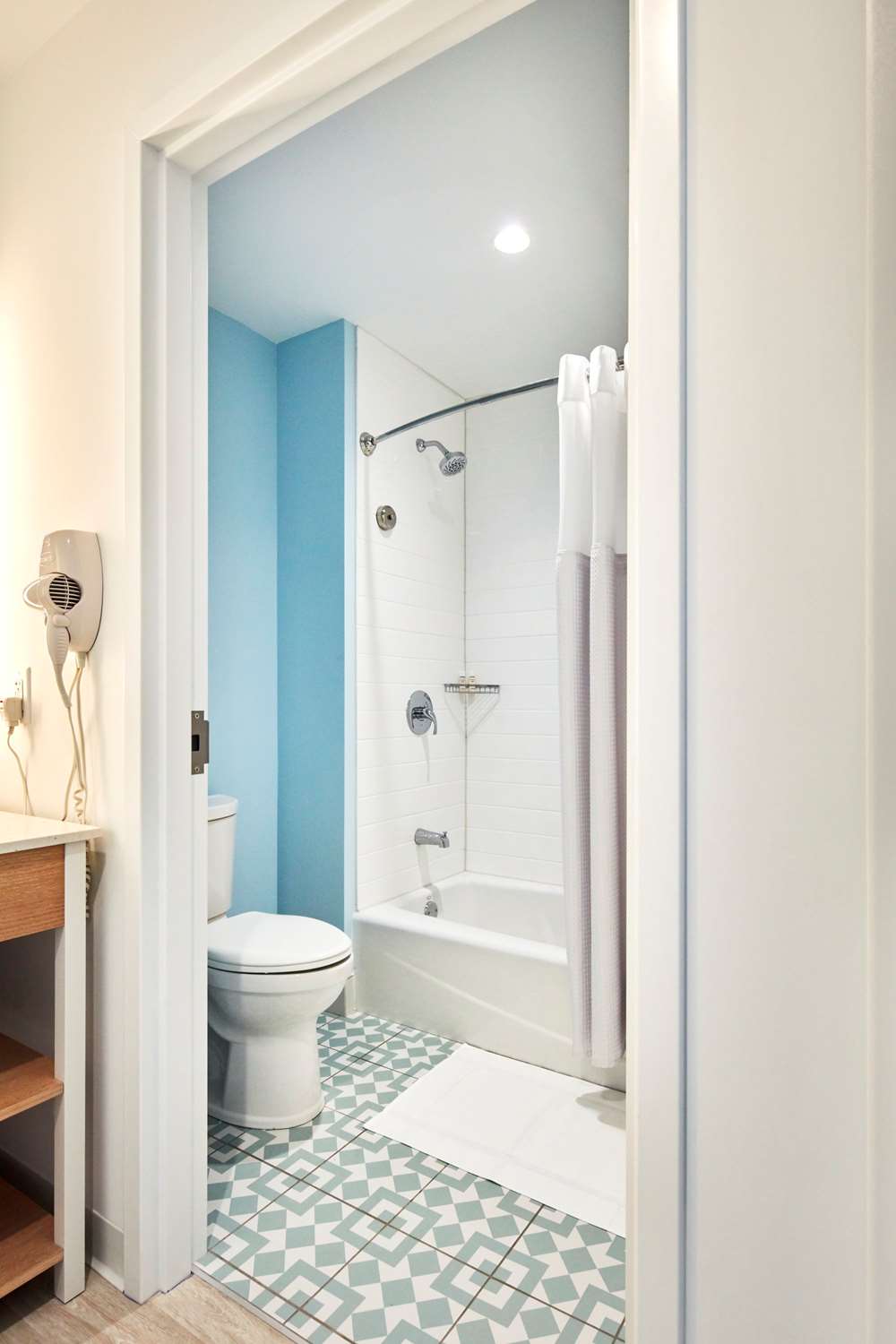 Universal's Endless Summer Resort - Dockside Inn and Suites 24/25