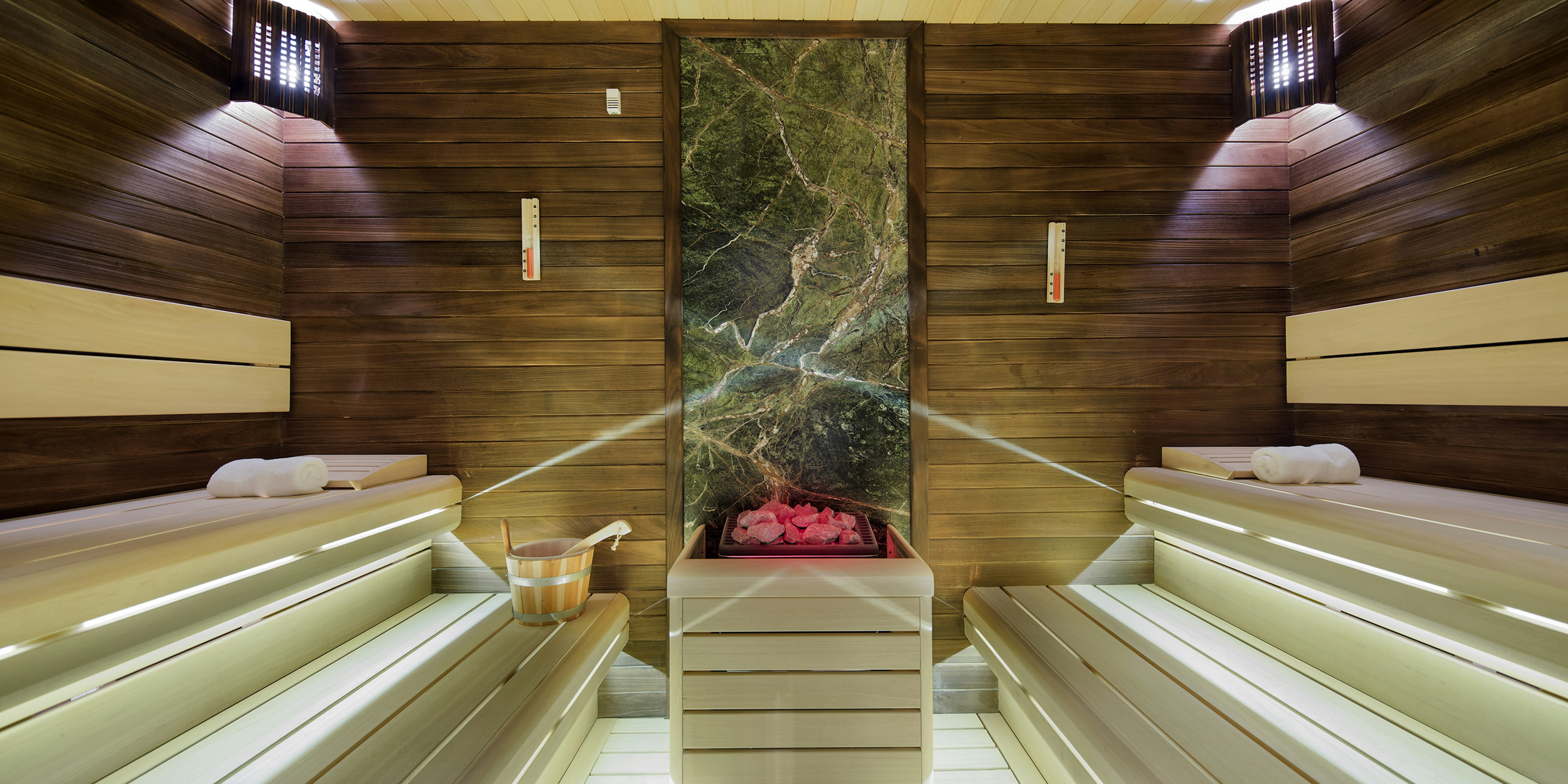Doubletree By Hilton Istanbul Piyalepasa 26/82
