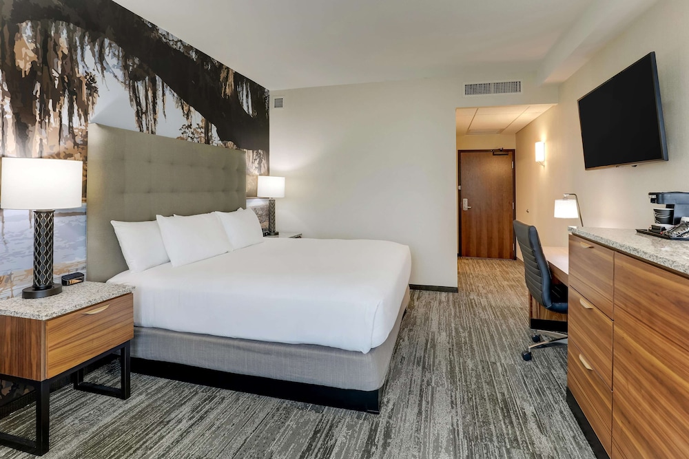Drury Plaza Hotel Tallahassee 15/50