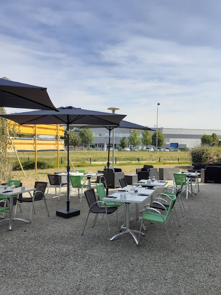 MERCURE Chartres Est 58/65