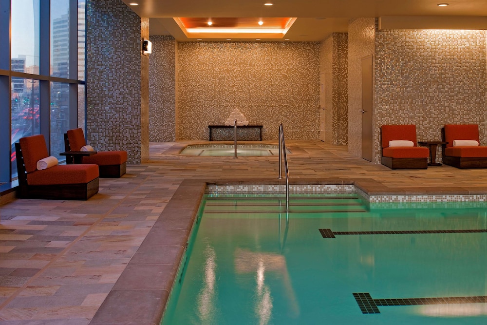 Hyatt At Olive 8 44/69
