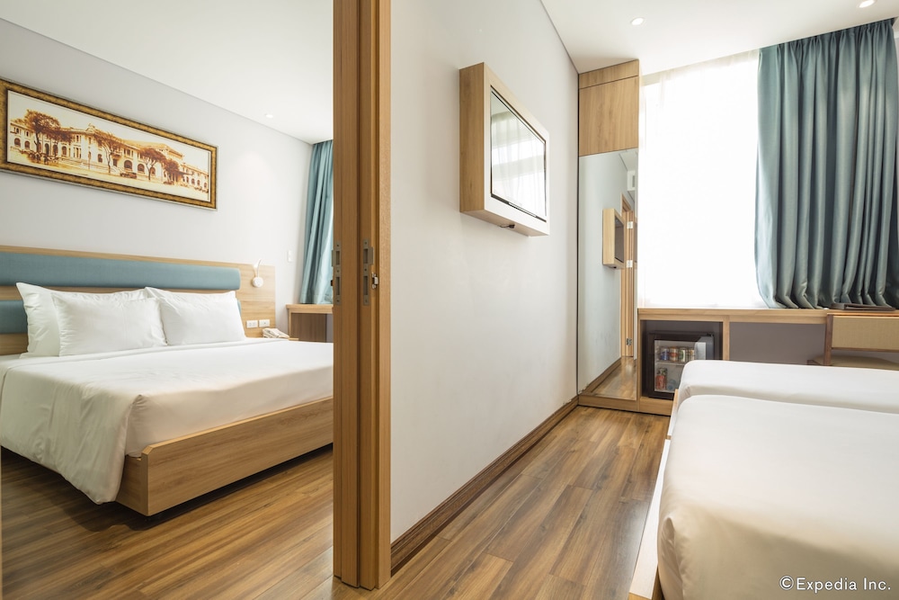 Adora Mira Hotel (formerly Ramada Encore By Wyndham Saigon D1) 11/50