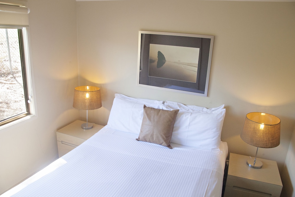 Nepean Shores Riverside Resort & Conference Centre 15/45