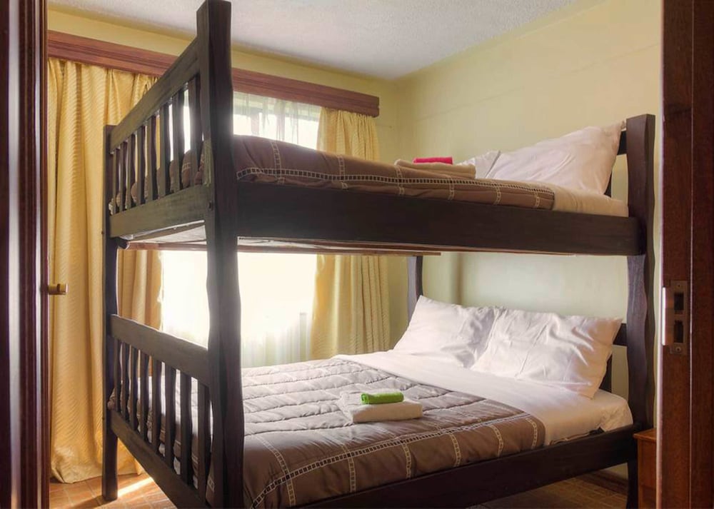Geomara Wood Ave Park Apt 34 5/16