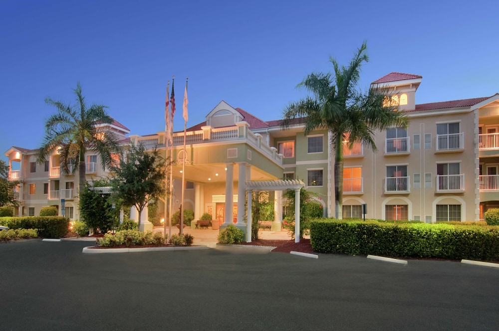 Doubletree Suites By Hilton Naples 3/67