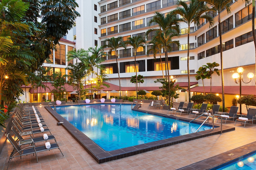 York Hotel Singapore 7/50