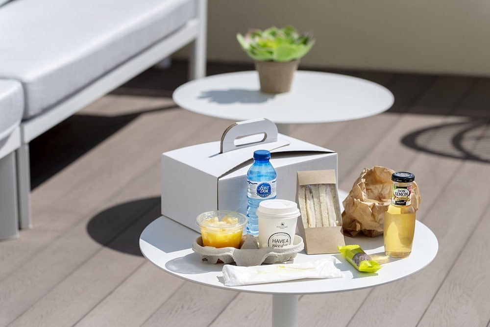 Eurostars Mediterranea Plaza 47/79