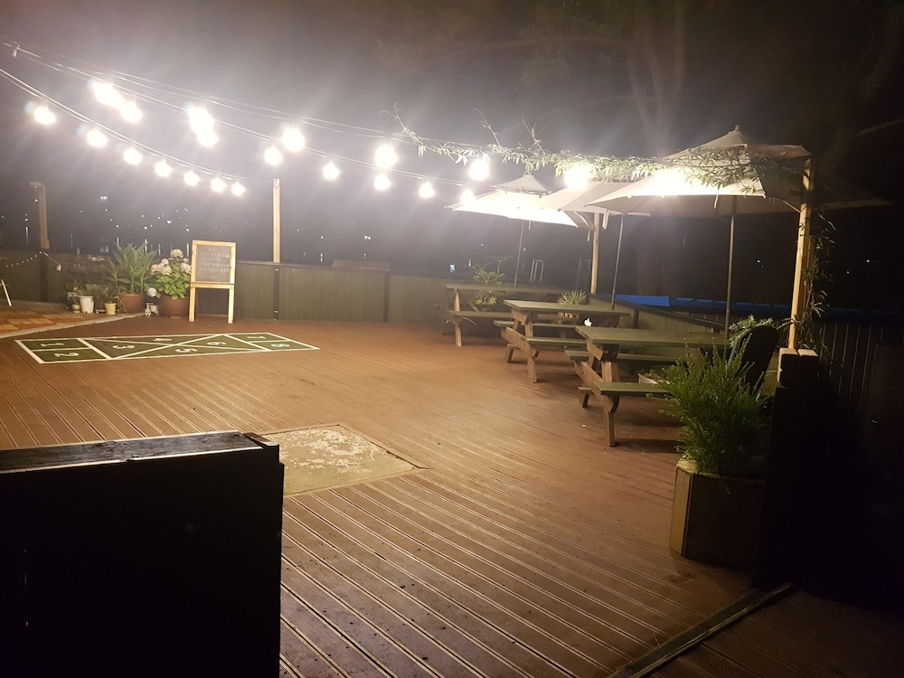 Tongyeong Pungcha Maeul Iris Pension 48/50