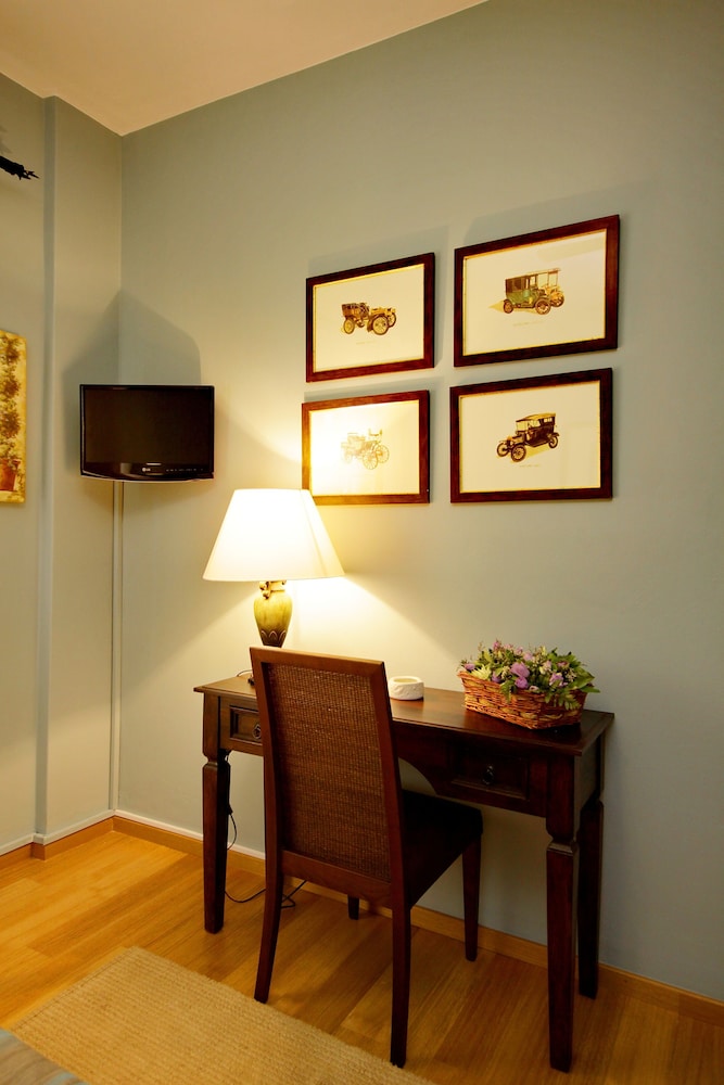 Aloe Luxury Apartments And Suites 35/50