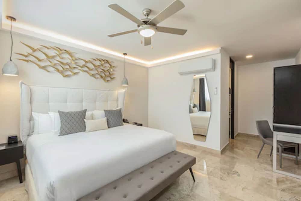 Serenity Hotel Boutique 20/70