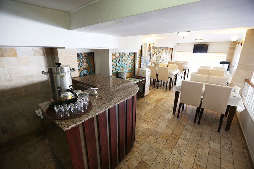 UTKUBEY HOTEL 37/47