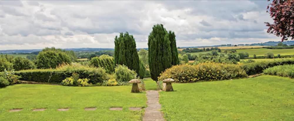 Charingworth Manor 36/50