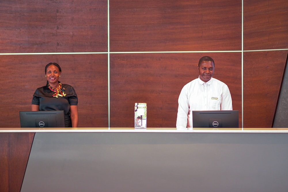 Crowne Plaza Dar Es Salaam 39/74