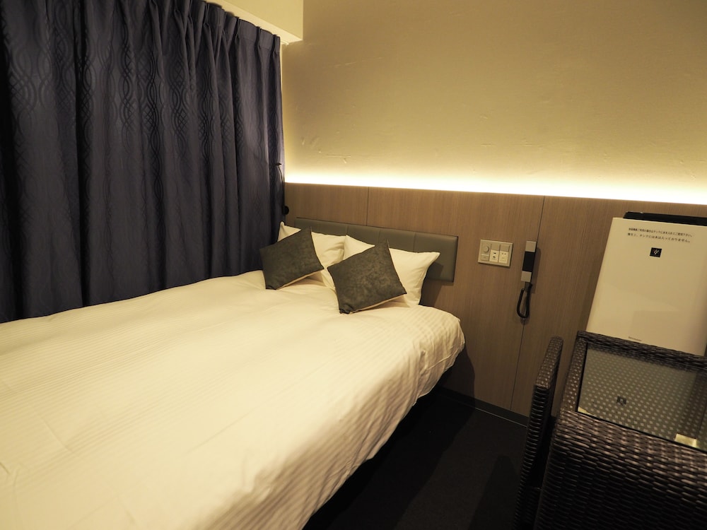 Haneda Inn 6/50