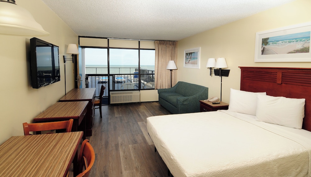 2 Rooms, Suite, 2 Queen Beds, Ocean Front, Sofa