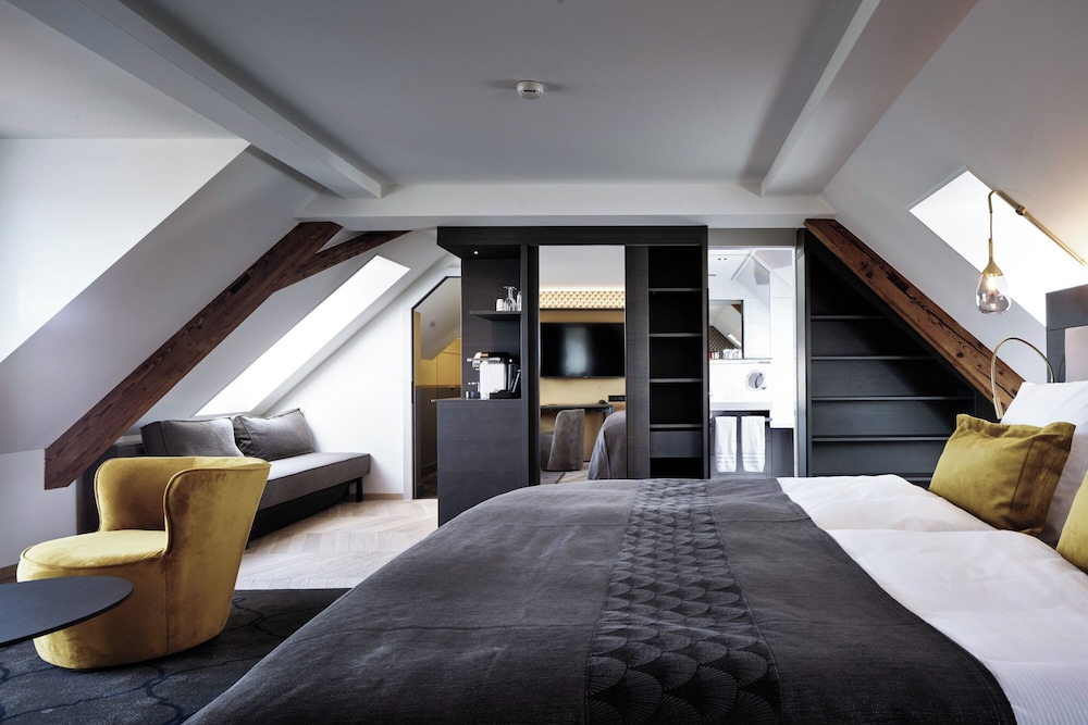 DELUXE, TWIN BEDS, TERRACE