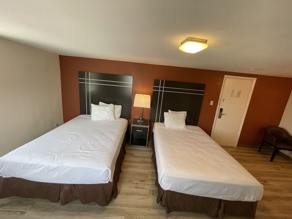 Wildwood Inn, a Travelodge by Wyndham 31/64