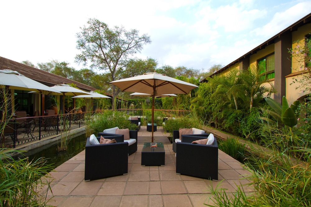 Protea Hotel By Marriott Livingstone 8/50