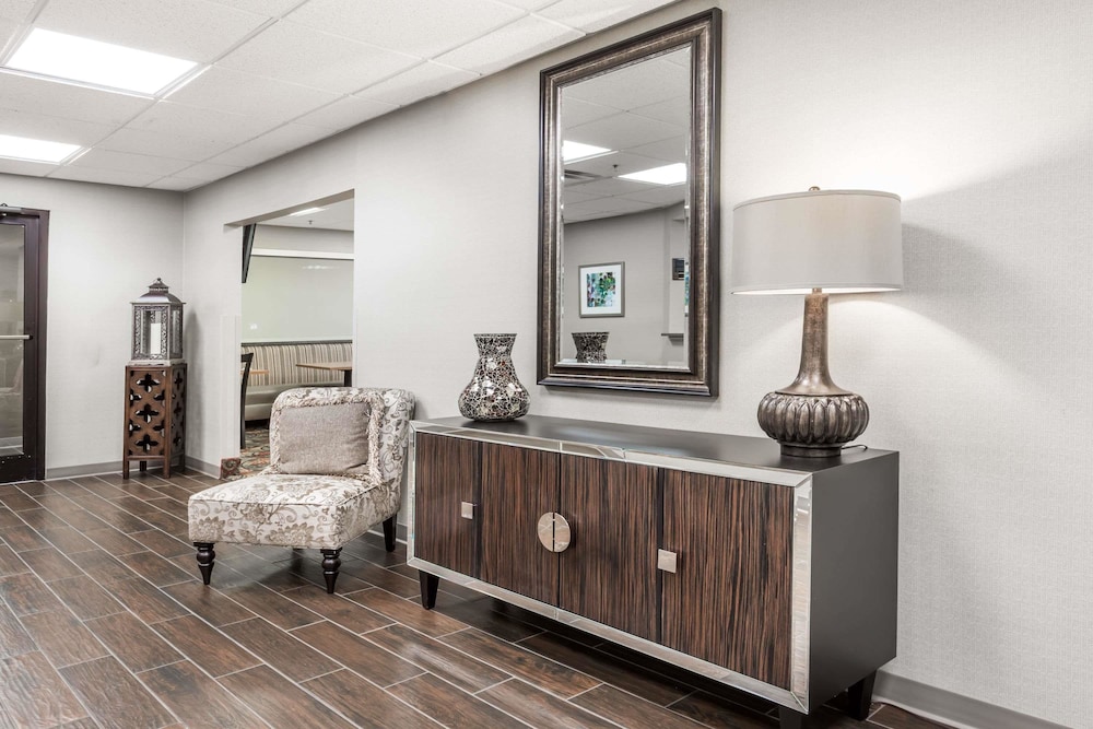 Comfort Inn Huntington Near University Area 33/48