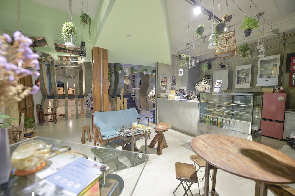 Collection O Jasaen Stylish Boutique Hotel 45/54