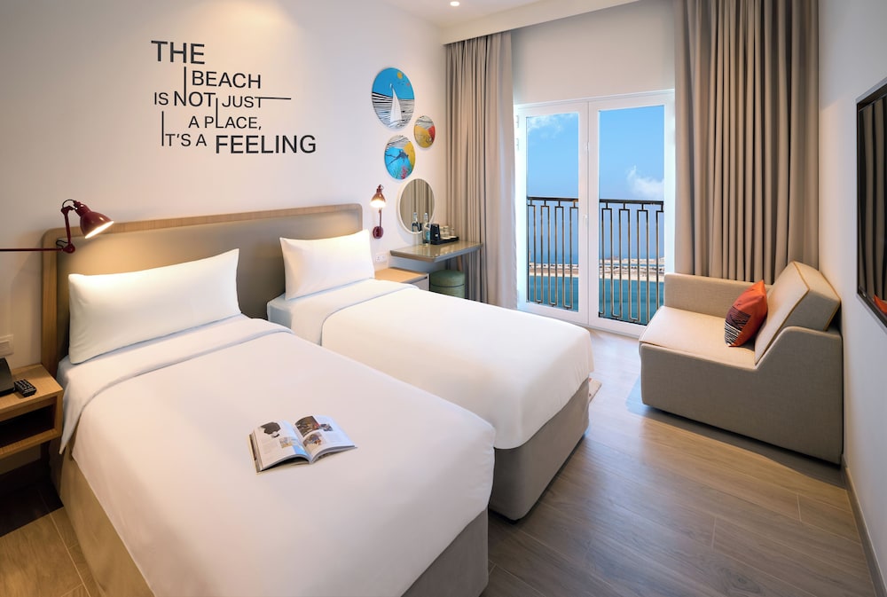 ROVER, SEA VIEW