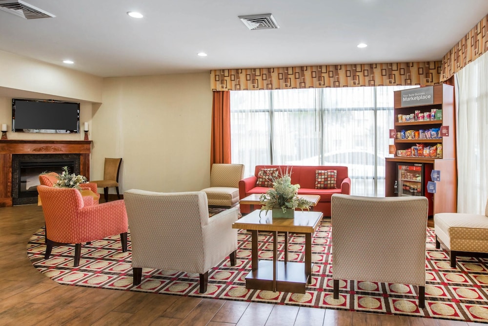 Comfort Suites Golden Isles Gateway 23/33