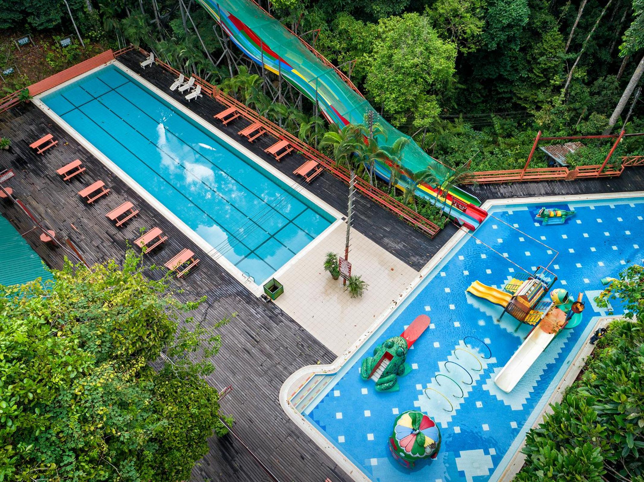 BORNEO TROPICAL RAINFOREST RESORT 30/55