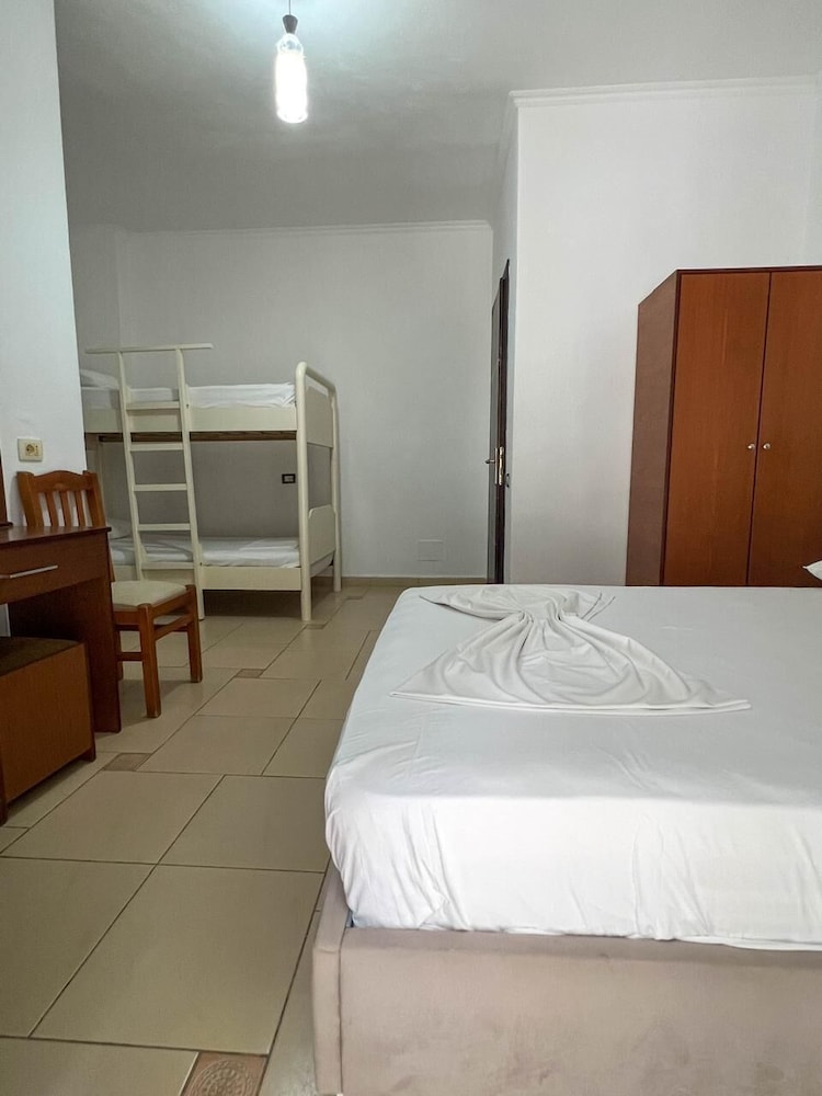 Hotel Rixhi 46/69