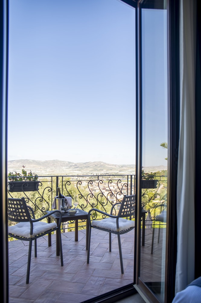Villa Giuliana 29/50