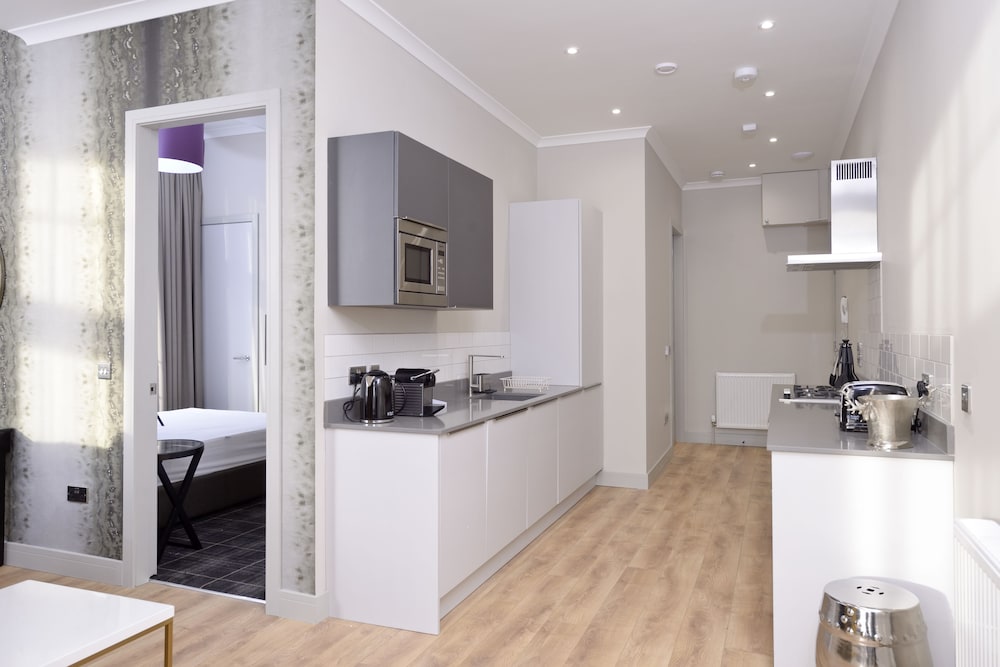 Destiny Scotland Charlotte SQ Apartments 25/25
