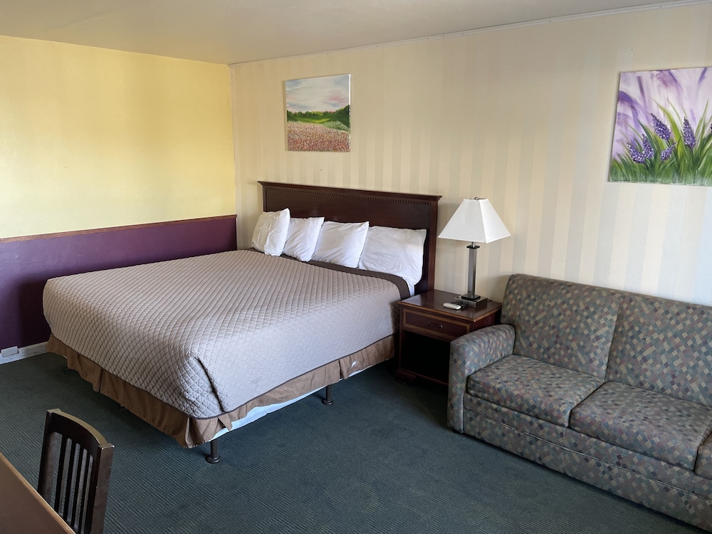 Motel Oasis Inn 32/56