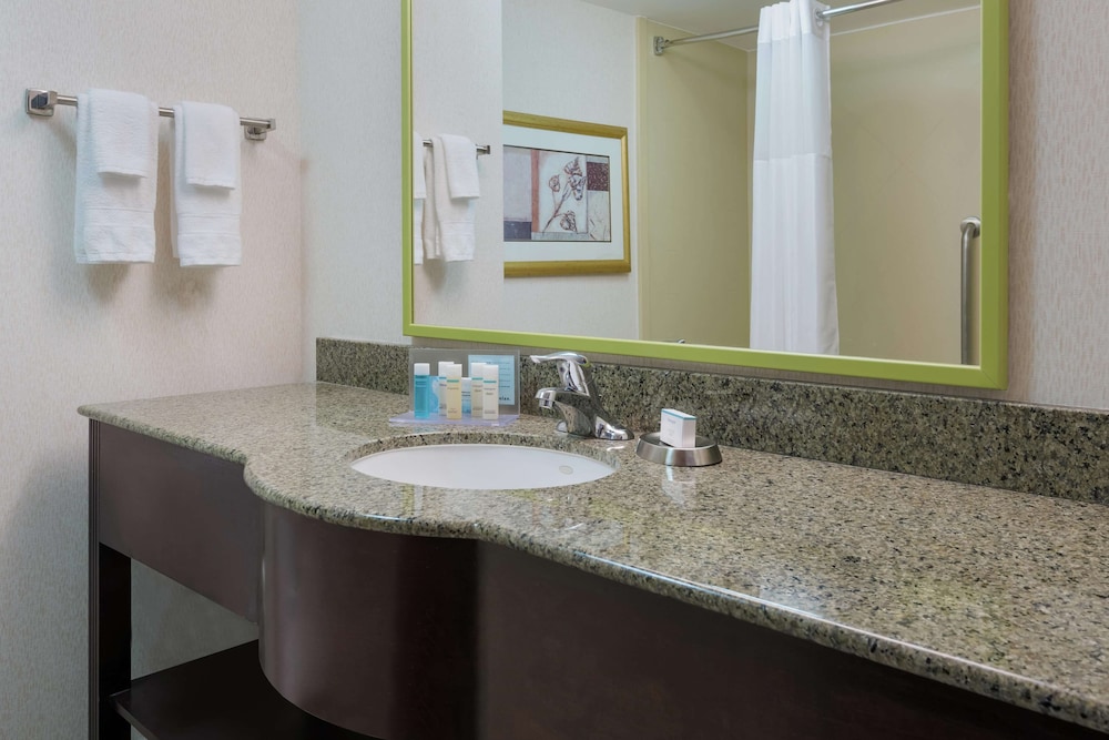 Hampton Inn South Plainfield - Piscataway 40/56