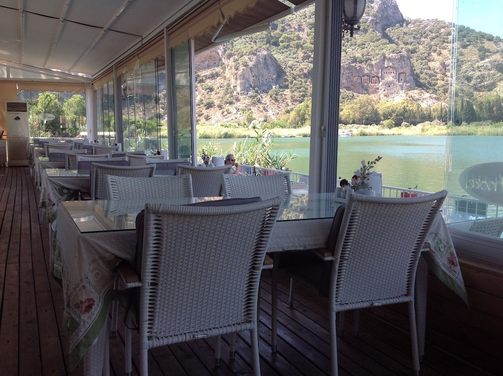 Berg Hotel 37/50