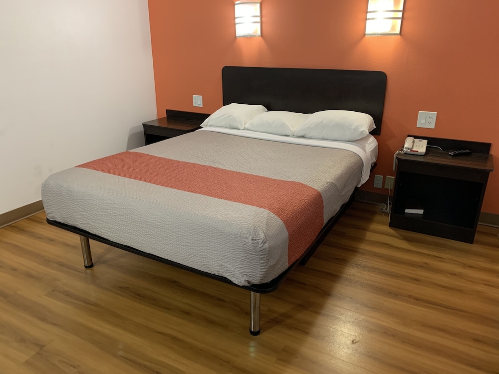 Motel6 Terrell, TX 29/58