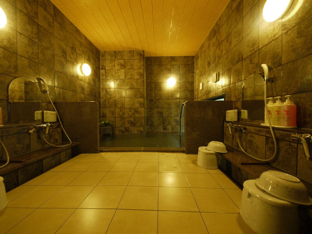 Hotel Route-Inn Uozu 43/56